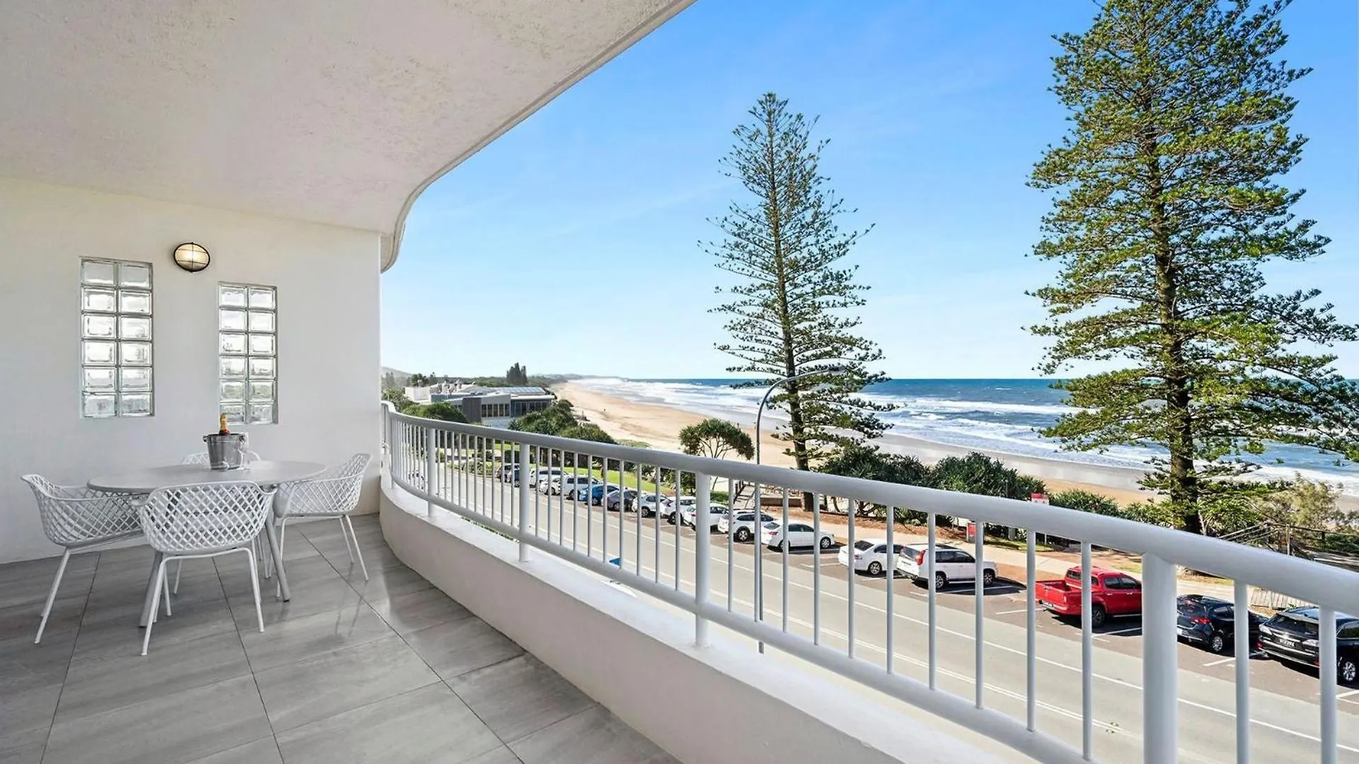 Coolum Baywatch Luxury Style Penthouse Apartment Coolum Beach